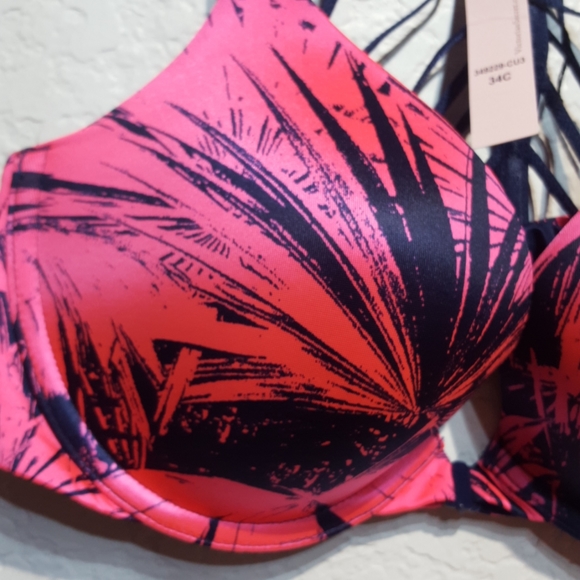 Victoria's secret front close sexy push up 34C - Picture 4 of 6